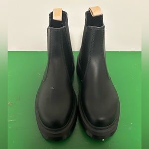 Brand New Dr Martens Platform Chelsea Boots